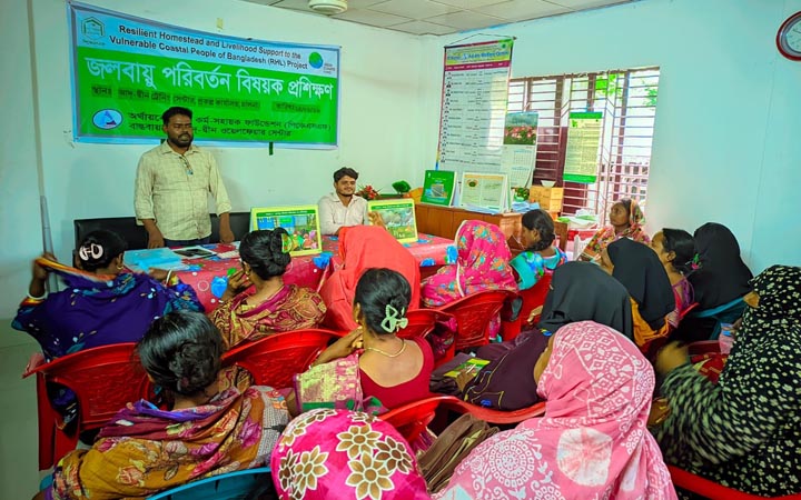 জলবায়ু পরিবর্তনের প্রভাব মোকাবিলায় আদ্-দ্বীনের সক্ষমতা বৃদ্ধিমূলক প্রশিক্ষণ