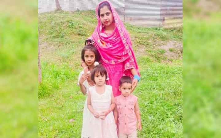 টঙ্গীবাড়ীতে তিন সন্তান রেখে প্রবাসীর স্ত্রী উধাও