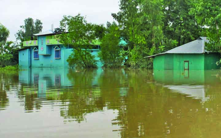 বন্যার্তদের পাশে দাঁড়ানো ঈমানি দায়িত্ব