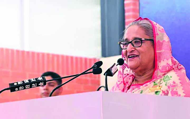 প্রধানমন্ত্রী বললেন, ভিসা নিষেধাজ্ঞা নিয়ে মাথাব্যথা করে লাভ নেই