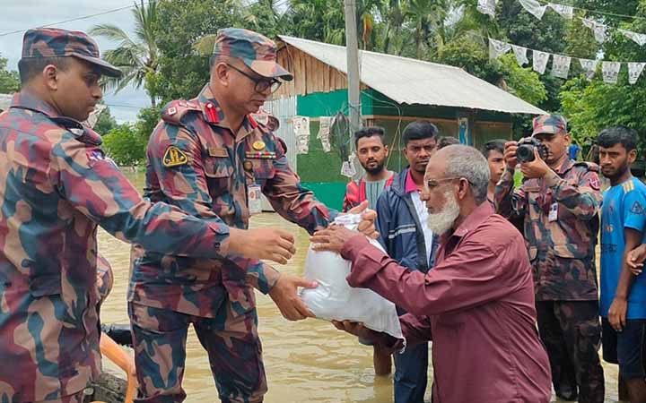 টানা বৃষ্টিতে বান্দরবান-রাঙ্গামাটি বিদ্যুৎহীন ও যোগাযোগ বিচ্ছিন্ন