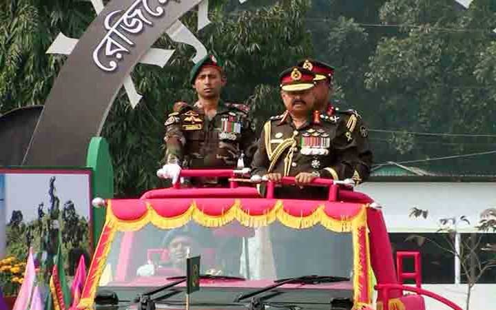সেনাবাহিনীর ৬টি ইউনিটে রেজিমেন্টাল কালার প্রদান