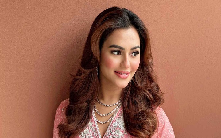 আমি গুরুতর অসুস্থতায় ভুগছি: নুসরাত ফারিয়া