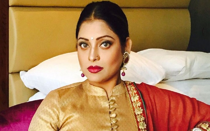 চুরির অভিযোগে গ্রেফতার অভিনেত্রী