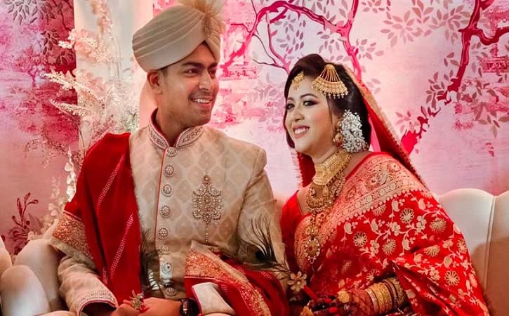 সংগীতশিল্পী ঐশীর বিয়ে সম্পন্ন