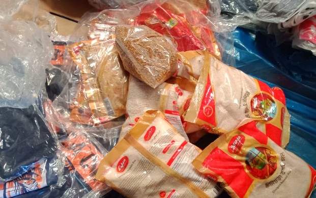 চট্টগ্রামে তৈরি পোশাকের আড়ালে খাদ্য পণ্য পাচারের চেষ্টা!