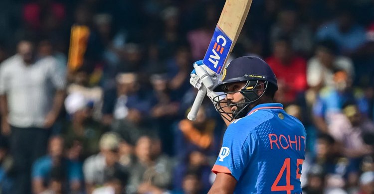 ইতিহাসের দ্বিতীয় দ্রুততম ১০ হাজার রোহিতের