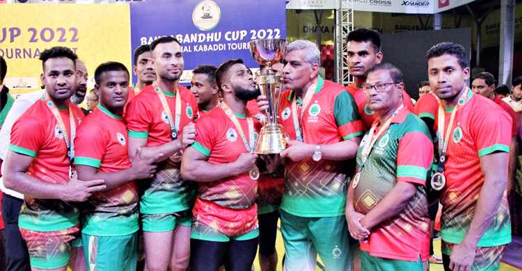 কাবাডির দুই ভারতীয় কোচ অসুস্থ মেয়েদের কোচ দিয়েই চলছে পুরুষদের প্রস্তুতি