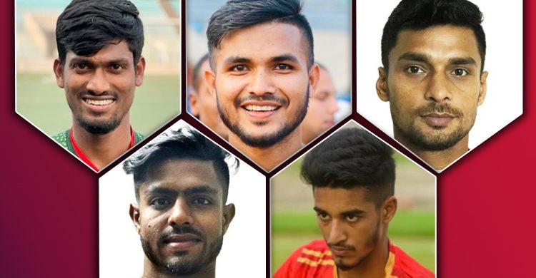 ৬৪ বোতল মদ পাওয়া গেছে ৫ ফুটবলারের কাছে