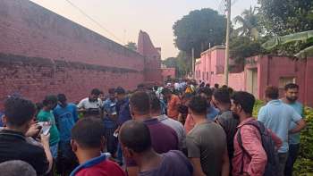 বগুড়ায় ড্রেনে কারারক্ষির লাশ