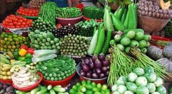 লাগামহীন সবজির বাজার