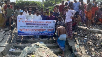 রাঙ্গাবালীতে অবৈধ জাল পুড়িয়ে ধ্বংস