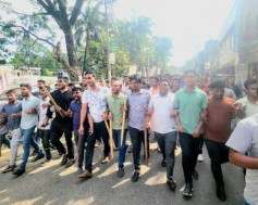 বাঁশখালীতে অবরোধে মাঠে নেই বিএনপি-জামায়াত, বাঁশ-লাঠি হাতে সতর্ক আওয়ামী লীগ