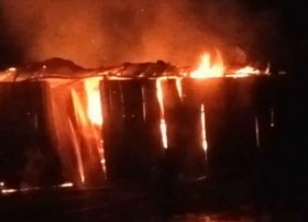 গৌরীপুরে আগুনে পুড়ে সাড়ে পাঁচ লাখ টাকার ক্ষয়ক্ষতি