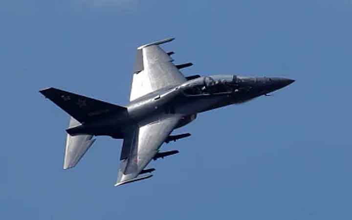 মিয়ানমারের মংডুতে জান্তা বাহিনীর বিমান হামলা