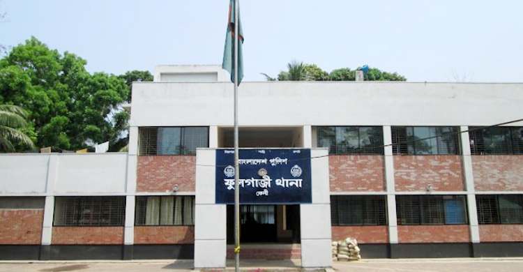 ফেনীতে পিকআপ চাপায় শিশুসহ নিহত ২