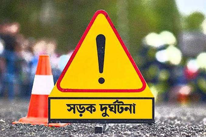 হাসপাতালে যাওয়ার সময় প্রাইভেটকার দুর্ঘটনায় নিহত ২