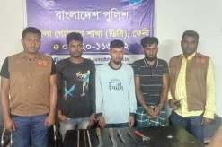ফেনী-সোনাগাজী সড়ক থেকে তিন ডাকাতকে গ্রেপ্তার