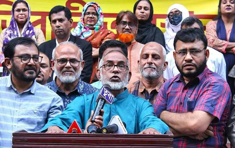 সরকার গার্মেন্ট শিল্পকে ঝুঁকির দিকে ঠেলে দিচ্ছে: এবি পার্টি
