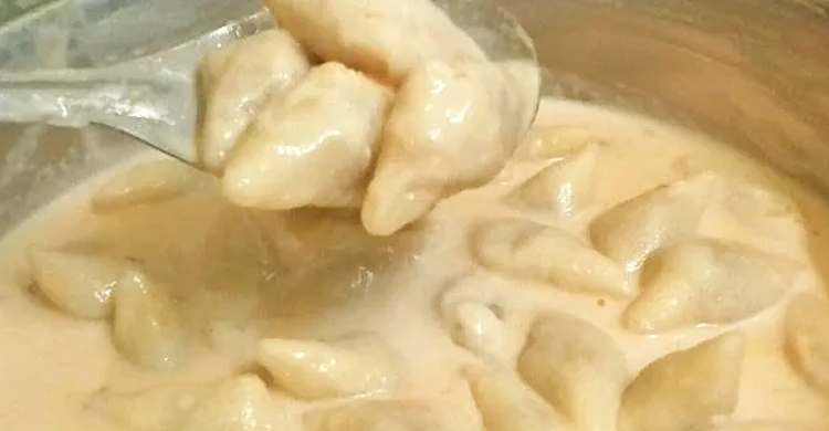 ছুটির দিনে স্বাদ নিন দুধ-বড়া পিঠার