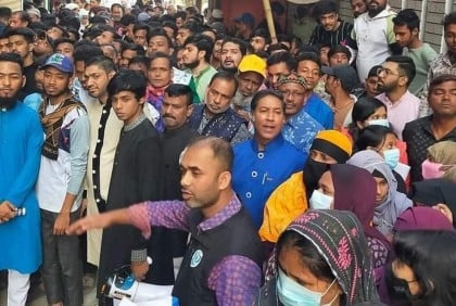 লাঙলে ভোট চেয়ে পুরান ঢাকায় দিনব্যাপী প্রচারণা হাজী মিলনের