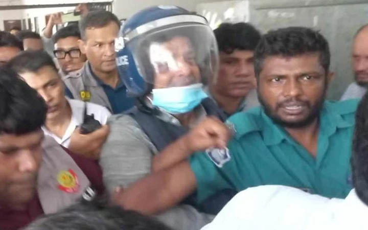 পৃথক দুটি হত্যা মামলায় ৫ দিনের রিমান্ডে সাইদুল করিম মিন্টু