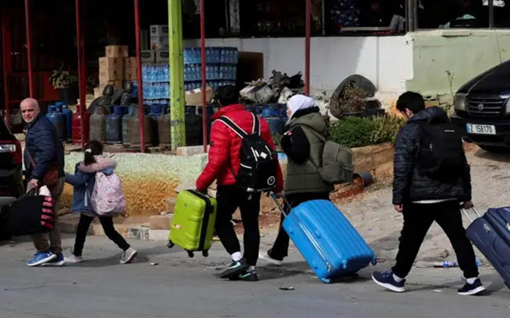 জর্ডান-লেবানন থেকে দলে দলে দেশে ফিরছেন সিরিয়ানরা