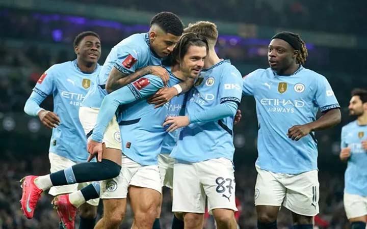 সালফোর্ডকে ৮ গোলে উড়িয়ে দিল ম্যান সিটি