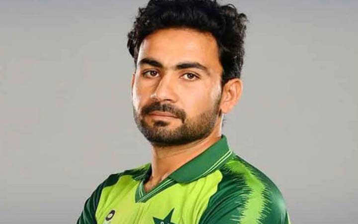 প্রতিপক্ষের পেসারকে ধাক্কা দিয়ে বিপাকে পাকিস্তানের অলরাউন্ডার