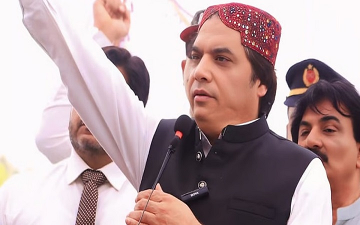 পাকিস্তানের ১৩০ পারমাণবিক অস্ত্র ভারতের দিকে তাক করা: হানিফ আব্বাসী