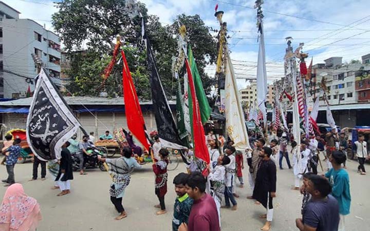 কারবালা স্মরণে মিরপুরে তাজিয়া মিছিল