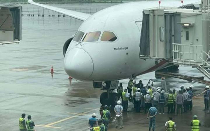 প্রথমবারের মতো শাহজালালের তৃতীয় টার্মিনালে নামলো বিমান