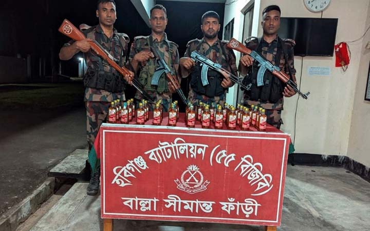 চুনারুঘাট বাল্লা সীমান্তে ভারতীয় মদ উদ্ধার