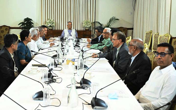জাতীয় নির্বাচনকে সামনে রেখে মৌলিক সংস্কারগুলো চূড়ান্ত করতেই হবে : প্রধান উপদেষ্টা