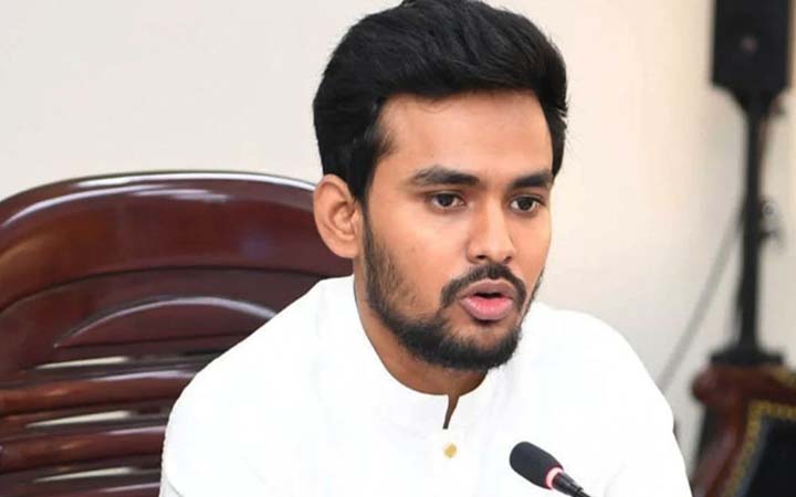 ক্যান্সার আক্রান্ত স্বাস্থ্য উপদেষ্টার বিদেশে চিকিৎসা মানবিক দৃষ্টিতে দেখা উচিত
