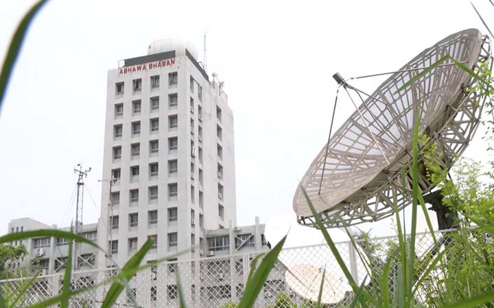 বাড়বে গরম ,বৃষ্টি অব্যাহত থাকতে পারে