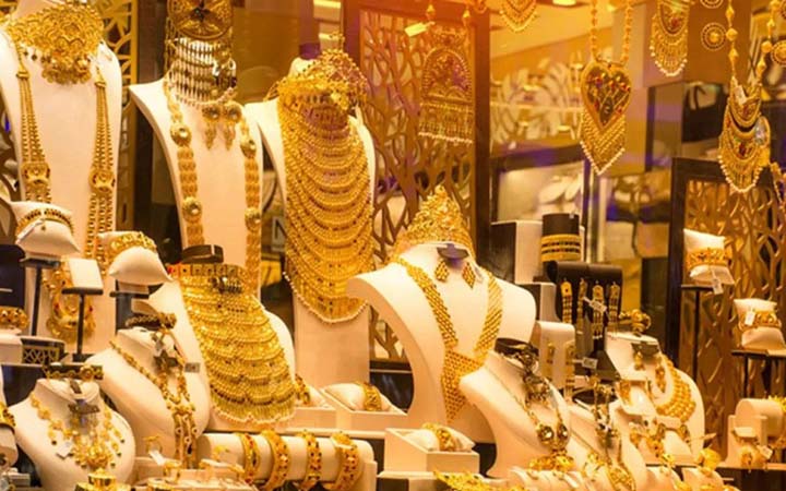 সোনার দামে রেকর্ড, ভরি ছাড়াল ২ লাখ