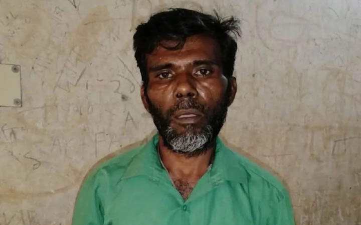 ফেনীর সোনাগাজীতে গাঁজাসহ ‘কালা হারুন’ গ্রেফতার