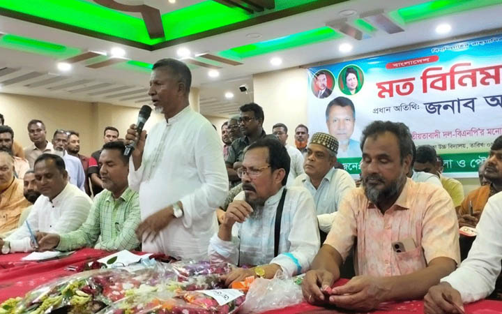 এমপি নয়, সেবক হিসেবে কাজ করতে চাই : সাবেক সচিব আব্দুল বারী