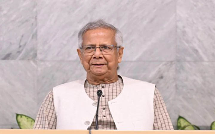 রাজধানীর কড়াইল বস্তিতে আগুনের ঘটনায় প্রধান উপদেষ্টার উদ্বেগ ও সমবেদনা