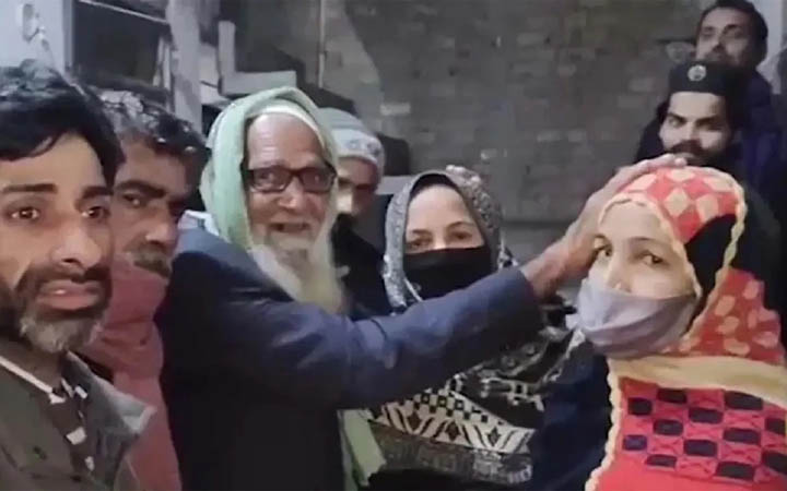 পরিবার জানত মৃত, ২৮ বছর পর গ্রামে ফিরলেন শরীফ আহমেদ