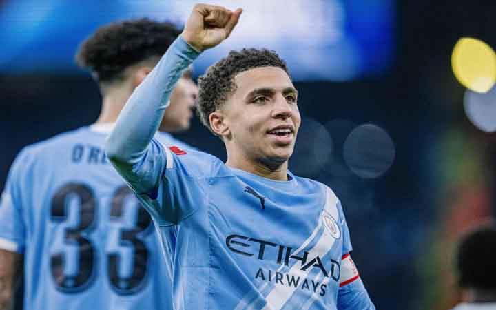 গোল উৎসবে জয়ে ফিরল ম্যানসিটি