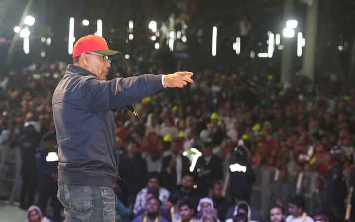 করব কাজ গড়ব দেশ, সবার আগে বাংলাদেশ