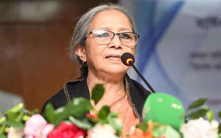 সিগারেটকে অনেক ছেলে-মেয়ে ফ্যাশন মনে করে: প্রাণিসম্পদ উপদেষ্টা