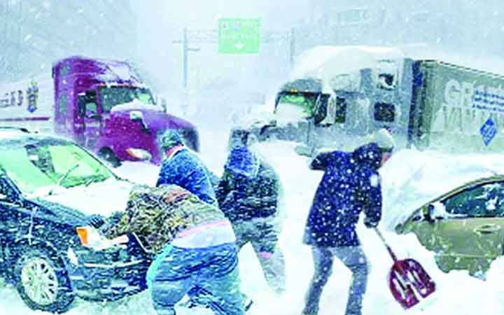 তীব্র শীত ও তুষারঝড়ে বিপর্যস্ত যুক্তরাষ্ট্র, ২০ জনের মৃত্যু