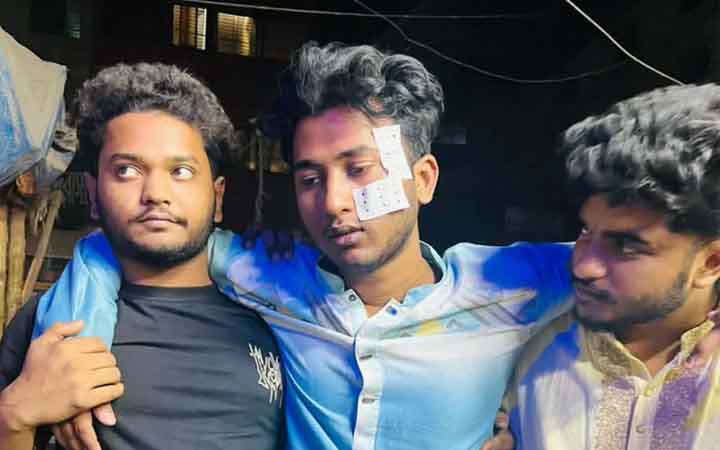 নারায়ণগঞ্জে চাঁদাবাজির অভিযোগে এনসিপির দুই গ্রুপে সংঘর্ষ, আহত চার