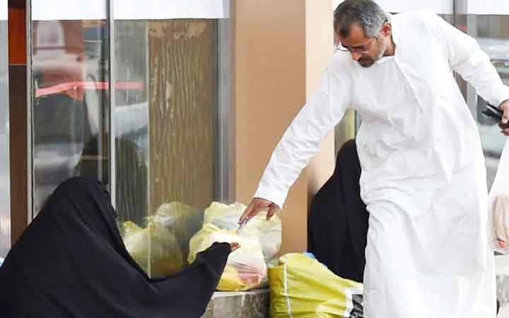 রমজানেই কেন বাড়ে ভিক্ষাবৃত্তি, দুবাই পুলিশের অভিযানে মিলল যে চিত্র