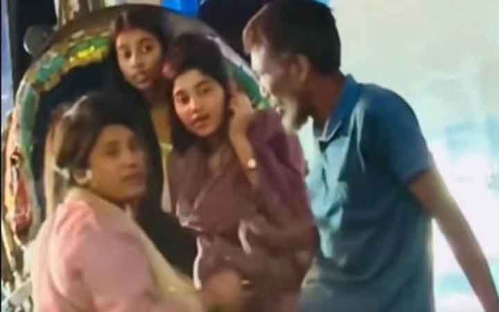 ধানমন্ডিতে রিকশায় থাকা তরুণীর কানের দুল ছিঁড়ে উধাও ছিনতাইকারী