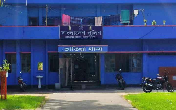 নোয়াখালীতে স্ত্রীকে পিটিয়ে হত্যার অভিযোগ, লাশ ফেলে পালালেন স্বামী