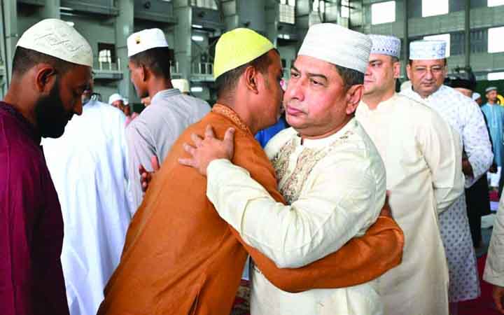 সেনাপ্রধানের ঈদ শুভেচ্ছা বিনিময়